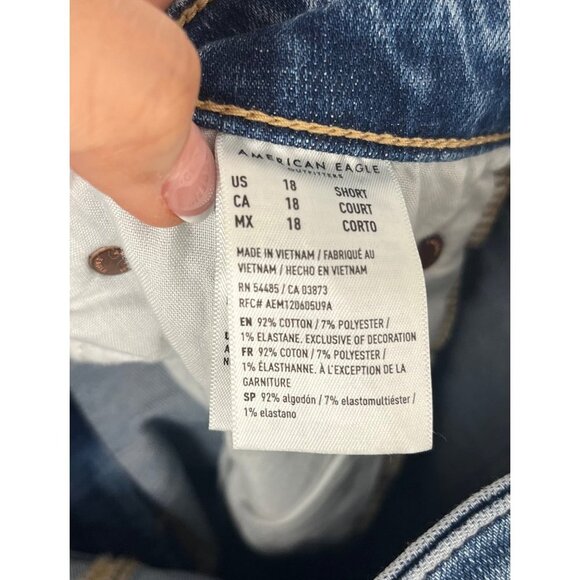 American Eagle Super High rise Flare raw hem distressed jeans sz 18S - Picture 10 of 11